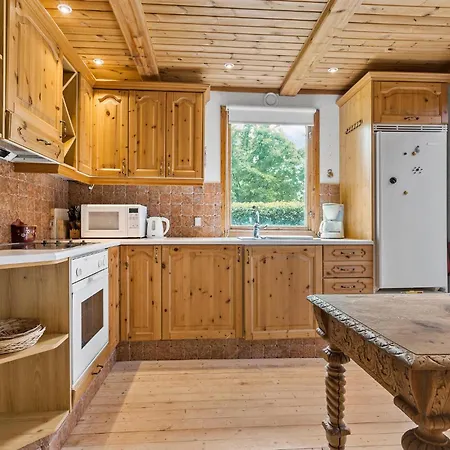 3 Bedroom Stunning In *